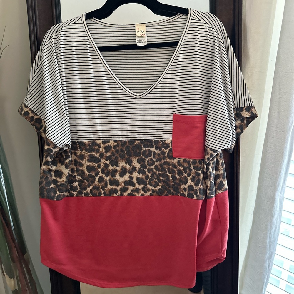 7th Ray Striped Top - Black and White